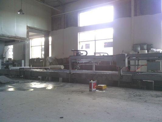 স্যান্ডউইচ লাইটওয়েট ওয়াল প্যানেল মেশিন ডাবল ড্রাইভ ডাবল রোলার এক্সট্রুডিং টেক সহ