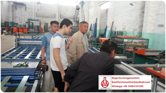 সিলিং / ওয়াল স্কার্টিং / ইনডোর ওয়াল ডেকোরেশনের জন্য অগ্নিরোধী এমজিও বোর্ড মেশিন