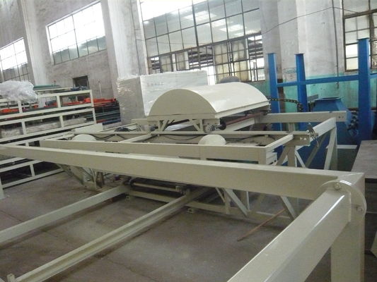 অ-জ্বালনযোগ্য সজ্জা উপকরণের জন্য স্যান্ডউইচ প্যানেল তৈরির মেশিন