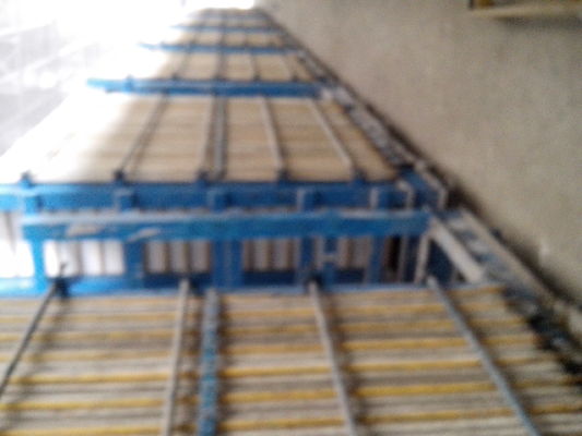 অভ্যন্তরীণ দেয়াল সজ্জা / আসবাবপত্রের আস্তরণ বোর্ডের জন্য ৩ - ২৫মিমি পুরুত্বের এমজিও বোর্ড উৎপাদন লাইন