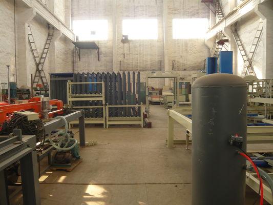 স্টিলের কাঠামো সহ সম্পূর্ণ স্বয়ংক্রিয় ইপিএস স্যান্ডউইচ প্যানেল উৎপাদন লাইন