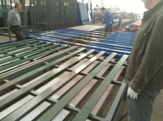 এমজিও / এমজিসিএল / ফাইবার গ্লাস জাল কাঁচামালের জন্য স্ট্র রঙের ওয়েভ ছাদ টাইল তৈরির মেশিন