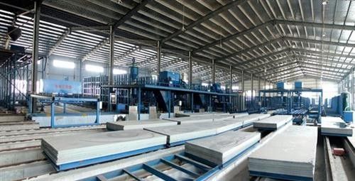 হালকা ওজনের ওয়াল প্যানেল মেশিন, উচ্চ শক্তি সম্পন্ন এমজিও স্যান্ডউইচ প্যানেল মেশিন