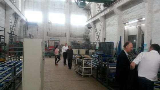 নিয়মিত ঘন ছাদ শীট গঠনের মেশিন, রোলার এক্সট্রুডিং টাইলস উত্পাদন মেশিন