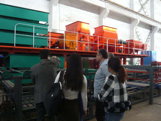 নির্মাণ সামগ্রী তৈরির জন্য তাপ সংরক্ষক স্তরযুক্ত টাইল তৈরির মেশিন