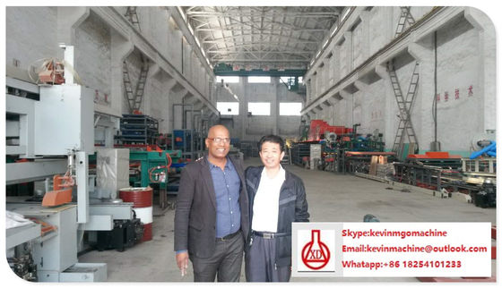 বৃহৎ ক্ষমতা সম্পন্ন স্বয়ংক্রিয় বিল্ডিং মোল্ডিং পলিউরথেন স্যান্ডউইচ প্যানেল মেশিন