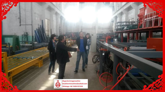 Mgo বোর্ড স্যান্ডউইচ প্যানেল মেশিন সম্পূর্ণরূপে স্বয়ংক্রিয় মিশ্রণ সিস্টেম এবং কাটিয়া চাবুক সঙ্গে