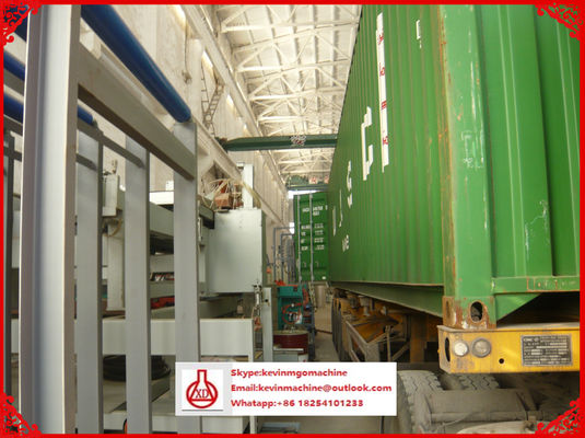 ফেনা বোর্ড / কম্পোজিট বোর্ড তৈরির জন্য ছাঁচ হাইড্রোলিক চাপ প্যানেল তৈরির মেশিন