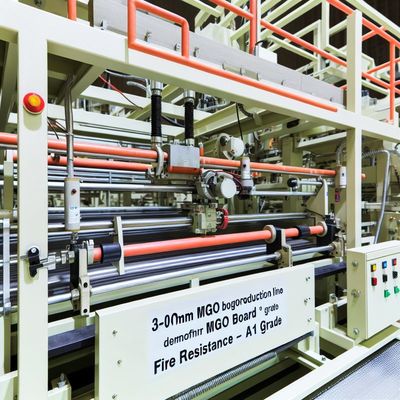 3-30mm বোর্ড বেধ MgO বোর্ড উত্পাদন লাইন অগ্নি প্রতিরোধের A1 গ্রেড এবং বোর্ড প্রস্থ 600-1220mm