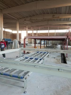 এক্সপিএস সিমেন্ট এবং এমজিও স্যান্ডউইচ প্যানেল মেশিন অগ্নিরোধী ওয়াল প্যানেল তৈরি