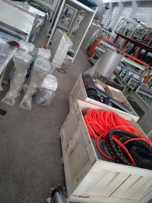 গভীর প্রক্রিয়াকরণ ল্যামিনেশন সহ ফুল অটোমেটিক ফাইবার সিমেন্ট বোর্ড উৎপাদন লাইন