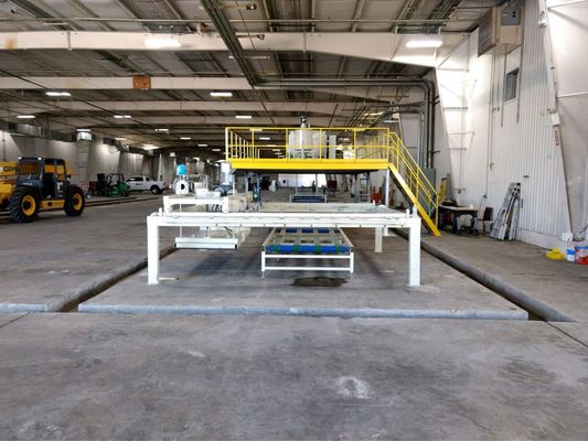 স্বয়ংক্রিয় স্যান্ডউইচ প্যানেল মেশিন সিমেন্ট পাউডার ভর্তি উপকরণ এবং ট্যালকম পাউডার তৈরি